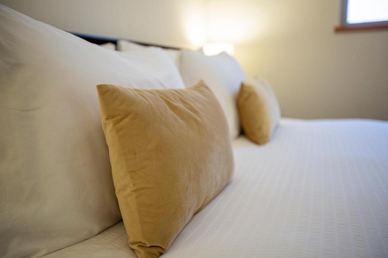 Stirling All Suites Hotel Nelson Bagian luar foto