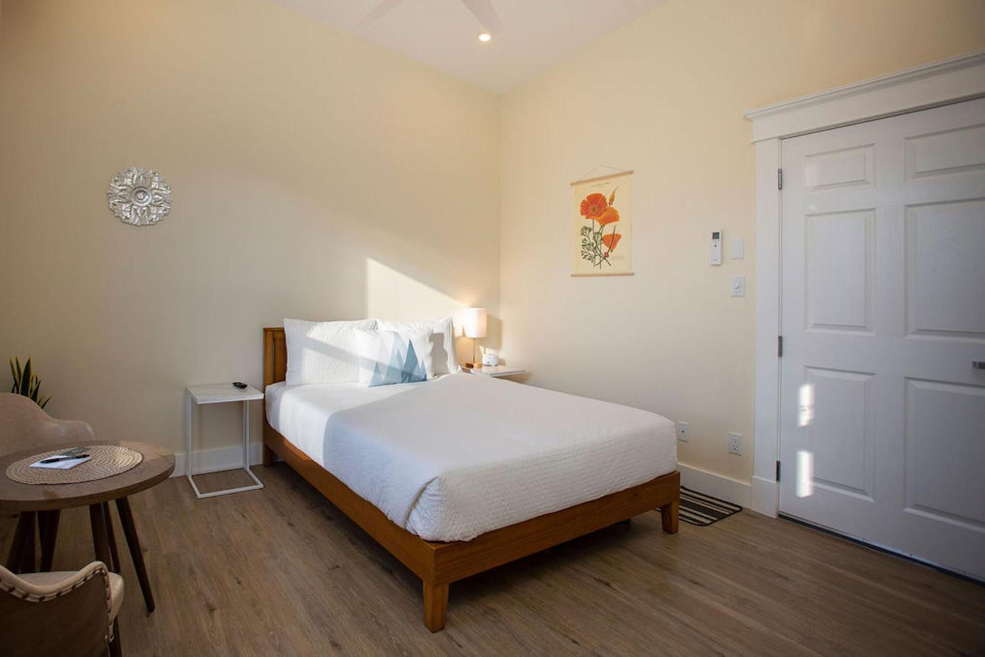 Stirling All Suites Hotel Nelson Bagian luar foto